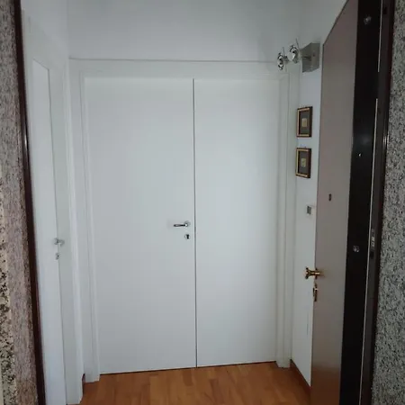 Anto Apartment *